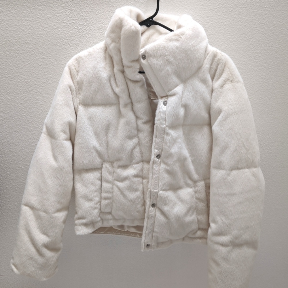 (WORN ONCE) Abercrombie & Fitch Puffer